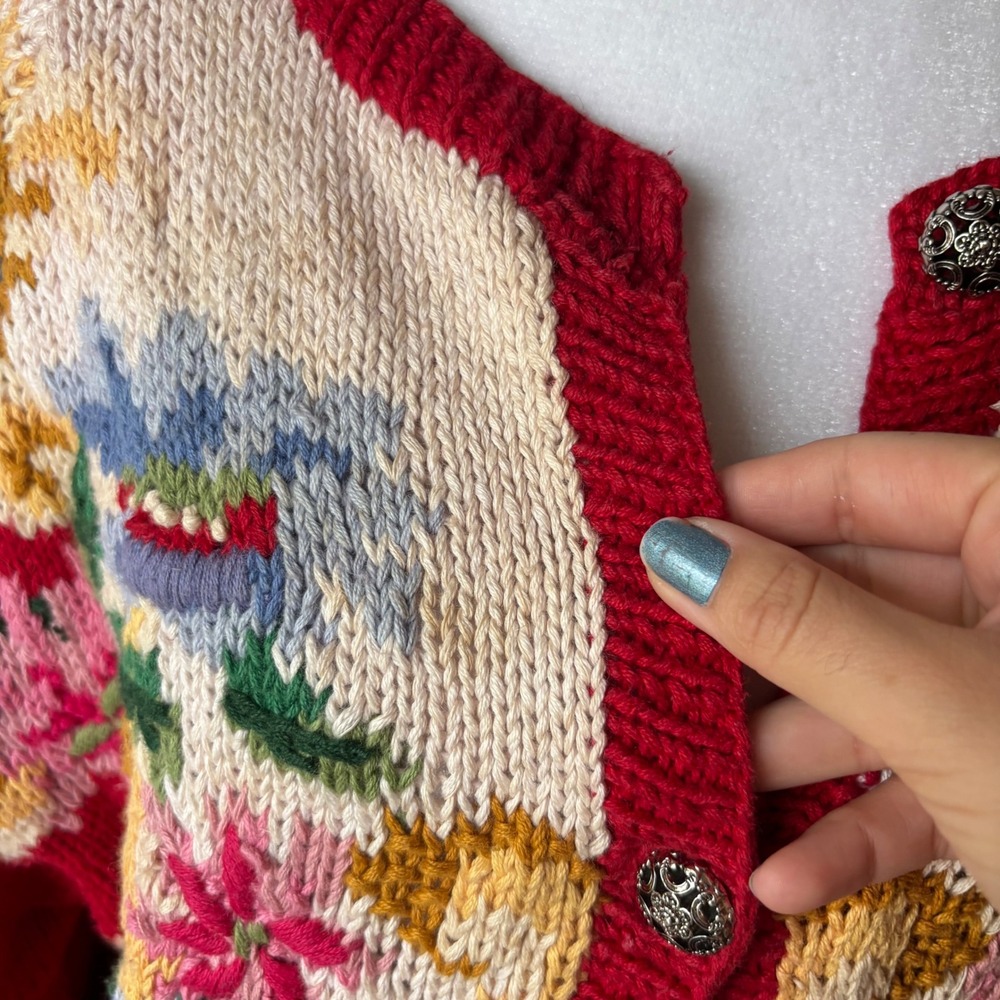 Vintage 80s / 90s Cottagecore Slouchy Oversized Hand Knit Cardigan - Picture 4 of 7